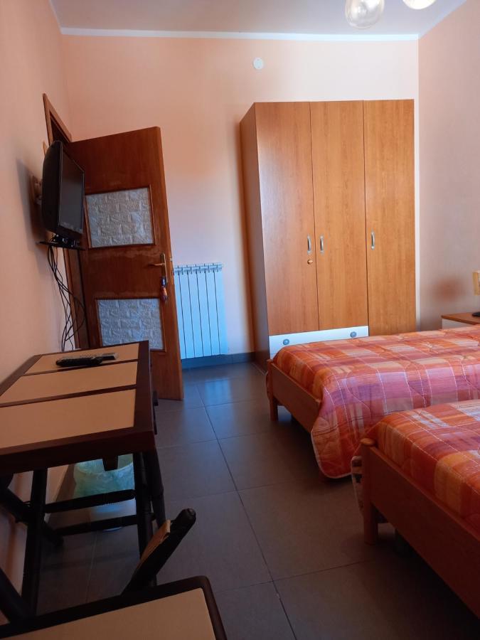 Affittacamere Su Padru Ittiri Exterior foto